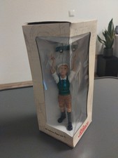 Schuco Figurines 2002 VZ Schuco - Figur mit T1 Piccolo VW Bus 