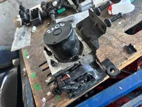 Abs block pumpe 6r0907379n - abs,