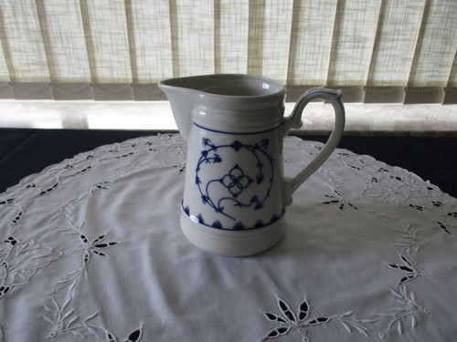 Krug für milch - krug, wasser