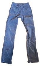 Closed Pedal Stream Samthose