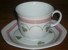 1 Kaffeetasse + Untertasse   SCHIRNDING  BAVARIA    PARIS  Kleeblatt