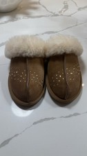 UGG SCUFFETTE II METAL LOGO
