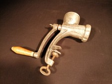 alter Fleischwolf Eisen