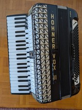Akkordeon Hohner Vox II voll funktionsfähig mit Verstärke Pearl 3120 GX