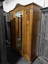 Antik Kleiderschrank