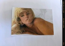 ERIKA ELENIAK: SCHÖNES FOTO 