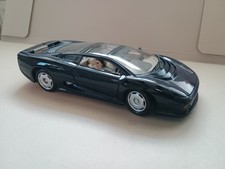 Maisto Jaguar XJ 220 1:18 blau