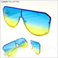 Übergröße Übertrieben