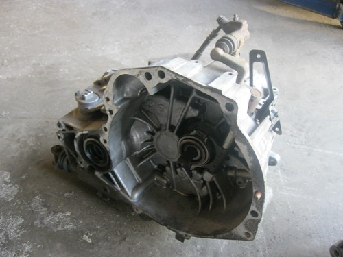 Nissan primera p11 - nissan,