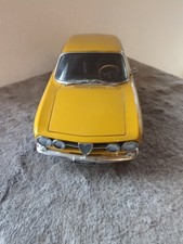 1/18 - Alfa Romeo 1750 - Auto