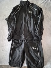 Nike AIR Kinder Sportanzug Trainingsanzug Größe S 134 Schwarz