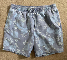 HOLLISTER BLUMENMUSTER