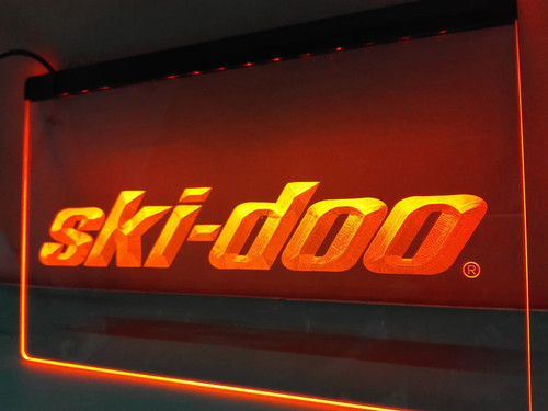 Ski doo schneemobile - ski, led
