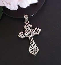 Gotisches Kreuz Anhänger