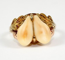 Herrenring mit echten Hirsch-Grandeln, 585 Gelb- Rotgold, Gewicht 7,6 Gramm