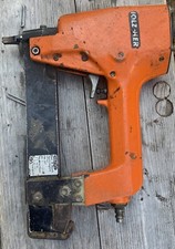 Kellerfund Holz Her TYP 3411 Druckluft Klammergerät 