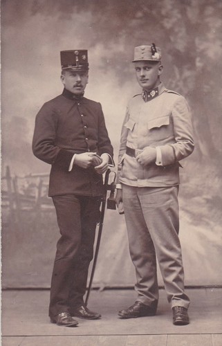 Davor foto von zwei - u,