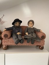 Handgefertigt Puppen Mit Sofa,  Altes Paar ,62 B, 32 H, 22 T  35 Jahre Alt 