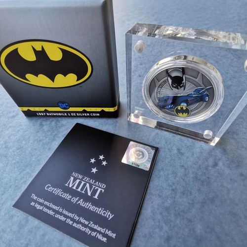 Batmobile 1997 oz silver - batmobile™, 1