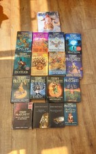 Terry Pratchett Book Bundle 17