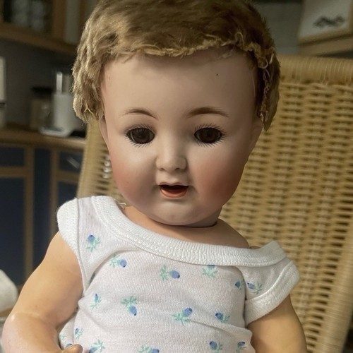 Antike kleine charakterpuppe - antike,