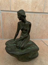 Achatit Figur sitzende Frau