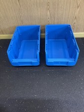 2 Stück Stapelboxen - blau  300x180x150 mm