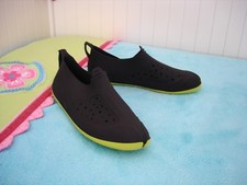 TRIBORD Kinder Badeschuhe