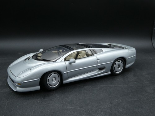 Modellauto jaguar xj220 von - jaguar,