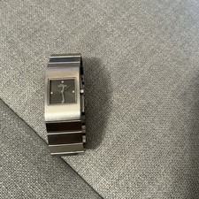 S. Oliver Damenuhr Stahl