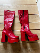 NEUE Buffalo T24400 Rot Größe 40