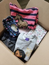 Paket mit Kleidung Mädchen