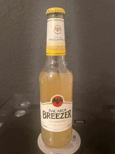 Bacardi breezer pineapple - breezer,