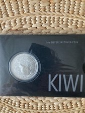 Neuseeland, 2023, wunderschöne, 1oz gekrempelte Tokoeka Southern Brown Kiwi in Kapsel.