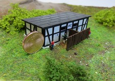 (1:220) Mehrzweckgebäude z.B. Umkleide oder Toilettenhaus Spur Z Bausatz Z130B