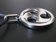 Sonnenrad Ketten Anhänger Triskele Edelstahl  / x837.1