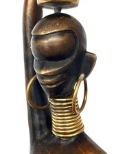 Wasserträgerin Bronze nach