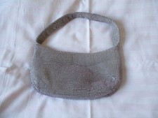 silberne  Handtasche