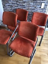 4 Stück Esszimmer-Stühle