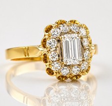 Cluster Ring Aus 18 Karat