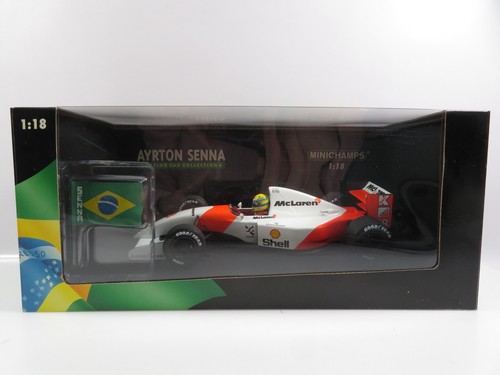 Minichamps 540931898 - 1:18,