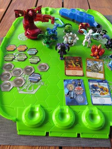 Bakugan evo battle arena - bakugan,