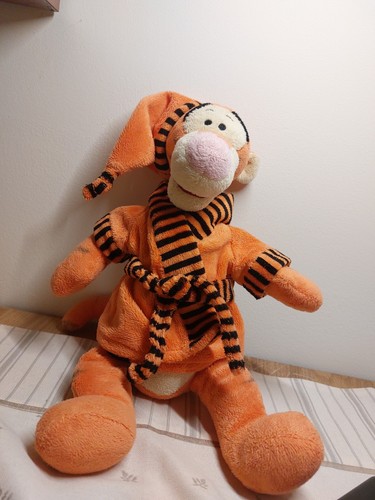 Disney original tigger - tigger, winnie