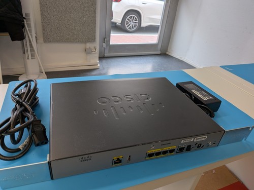 Cisco c881 880 - v2,