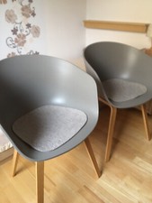 2 Stühle als Set "HAY ABOUT A CHAIR 22" Eiche klar lackiert/Khaki