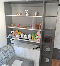 Begehbarer Kleiderschrank m Seitenregal/Neupreis 740 Euro