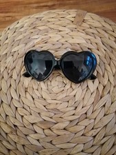 Neff Sonnenbrille Herz Forming Schwarz