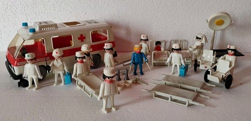 Playmobil klicky krankenwagen - playmobil,