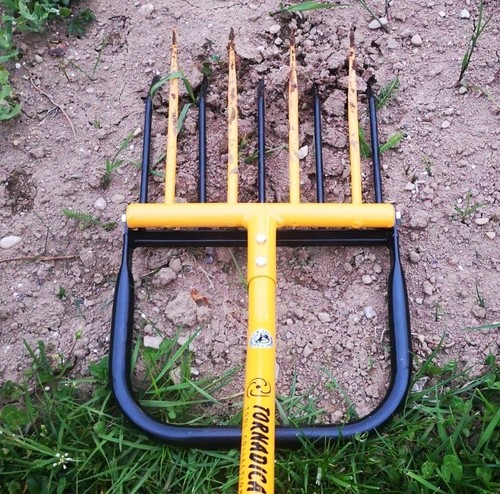 Broadfork cultivating tool - broadfork,