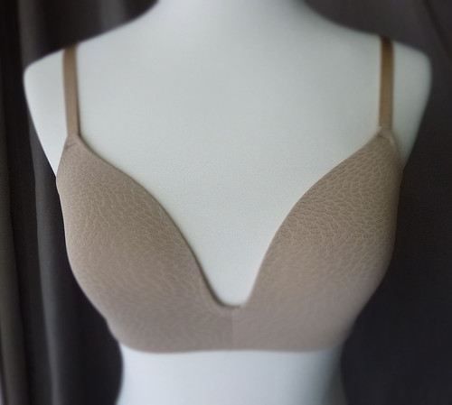 Tcm b nude - bh,